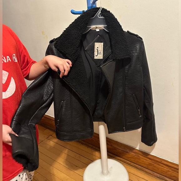 VEGAN JACKET JKT BRAND IN BLACK SIZE LARGE - Picture 2 of 7